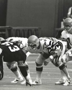 Autographed BOB JOHNSON 8x10 Cincinnati Bengals Photo