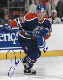 Autographed DAVID OLIVER 8X10 EDMONTON OILERS Photo