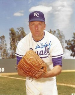 AUTOGRAPHED MOE DRABOWSKY 8x10 Kansas City Royals photo