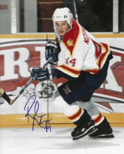 Autographed ROB NIEDERMAYER 8X10 Florida Panthers Photo