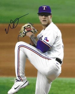 Autographed NICK SNYDER 8X10 Texas Rangers Photo
