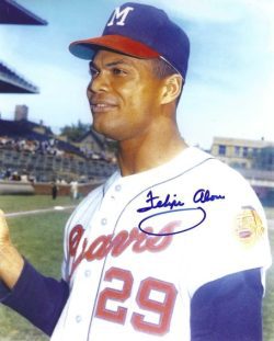 AUTOGRAPHED FELIPE ALOU 8X10 Milwaukee Braves Photo