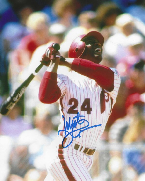 AUTOGRAPHED MILT THOMPSON Philadelphia Phillies 8x10 Photo