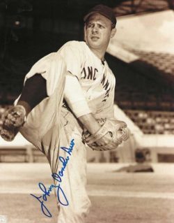AUTOGRAPHED  JOHNNY VANDER MEER 8X10 Cincinnati Reds Photo