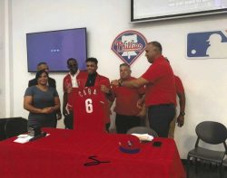 Autographed STARLYN CABA 8X10 Philadelphia Phillies Photo