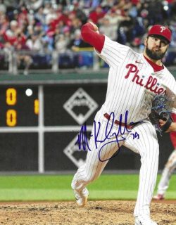 Autographed  MCKINLEY MOORE 8X10 Philadelphia Phillies Photo