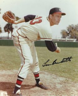 AUTOGRAPHED LOU BURDETTE 8X10 Milwaukee Braves photo