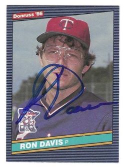 Autographed RON DAVIS Minnesota Twins 1986 Donruss Card