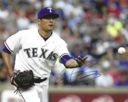 Autographed CESAR RAMOS 8X10 Texas Rangers Photo