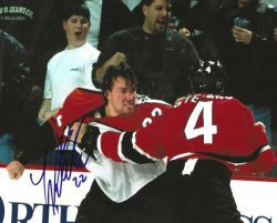 Autographed LUKE RICHARDSON 8X10 Philadelphia Flyers Photo