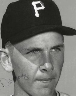 AUTOGRAPHED DON MONEY 8X10 Pittsburgh Pirates Photo
