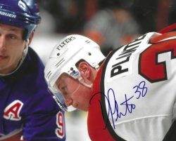 Autographed DEREK PLANTE 8X10 Philadelphia Flyers Photo
