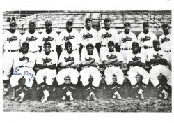 Autographed LEON DAY 8X10 Newark Eagles Photo