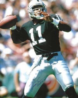 Autographed VINCE EVANS 8X10 Oakland Raiders Photo