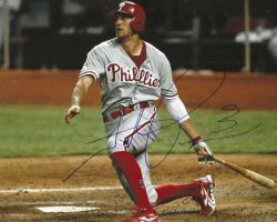 AUTOGRAPHED HUNTER PENCE 8x10 Philadelphia Phillies Photo