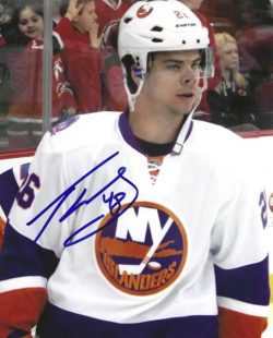 Autographed TYLER KENNEDY 8x10 New York Islanders Photo