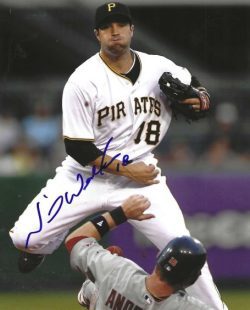 Autographed NEIL WALKER 8X10 Pittsburgh Pirates Photo