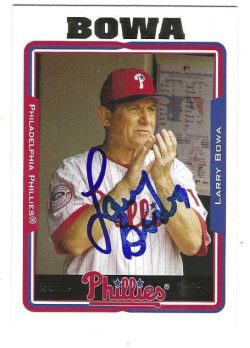Autographed LARRY BOWA Philadelphia Phillies 2005 Topps Card