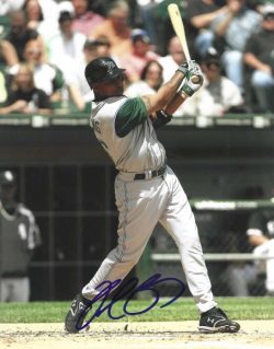 Autographed DELMON YOUNG 8X10 Tampa Bay Rays Photo