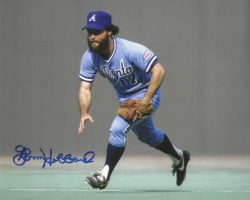 AUTOGRAPHED GLENN HUBBARD 8X10 Atlanta Braves photo