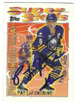 Autographed PAT LAFONTAINE Buffalo Sabres 1995-96 Topps Super Skills card #5