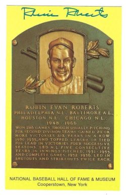 Autographed Robin Roberts Hall of Fame Gold Plaque Postcard