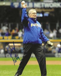 AUTOGRAPHED BUD SELIG 8X10 Hall of Fame Photo