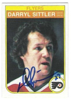 Autographed DARRYL SITTLER Philadelphia Flyers 1982-83 O-Pee-Chee Card