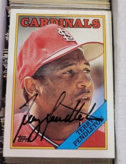 Autographed TERRY PENDLETON St. Louis Cardinals 1988 Topps card