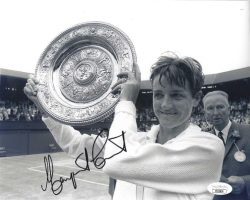 Autographed MARGARET COURT 8x10 Tennis Photo JSA
