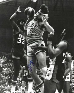 Autographed RICH JONES 8x10 New York Nets Photo