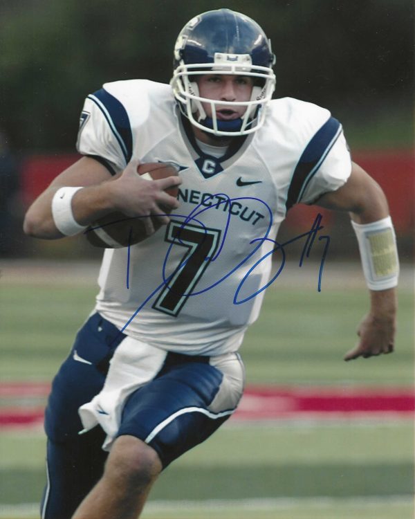 Autographed DAN ORLOVSKY UCONN HUSKIES 8x10 Photo