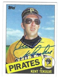 Autographed KENT TEKULVE Pittsburgh Pirates 1985 Topps Card