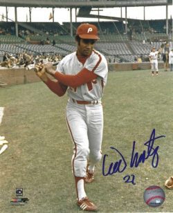 AUTOGRAPHED WILLIE MONTANEZ 8X10 Philadelphia Phillies Photo