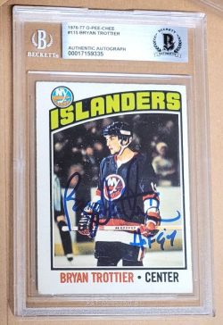 AUTOGRAPHED BRYAN TROTTIER New York Islanders 1976-77 O-Pee-Chee Card #115 Beckett Slabbed