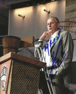 Autographed 8X10 JIM CALHOUN UCONN HUSKIES photo