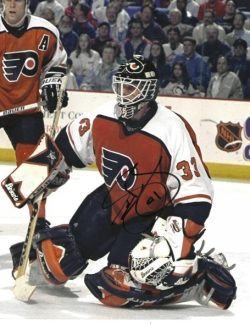 Autographed SEAN BURKE 8X10 Philadelphia Flyers Photo