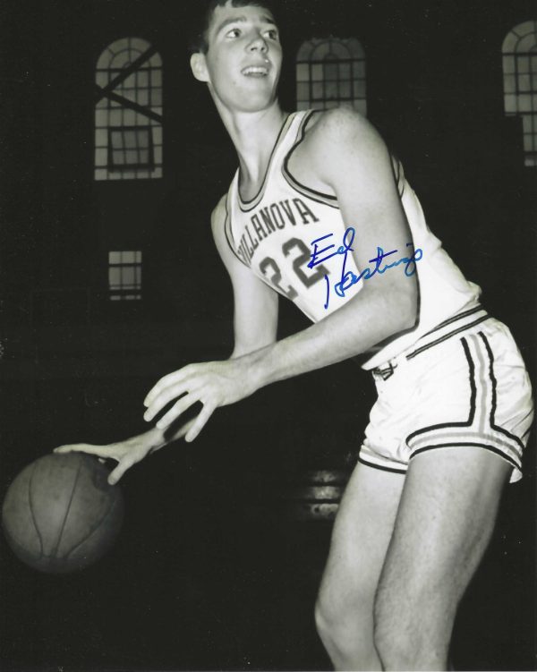 AUTOGRAPHED ED HASTINGS 8x10 Villanova Wildcats Photo