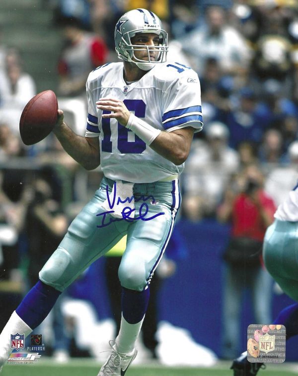 Autographed VINNY TESTAVERDE 8X10 Dallas Cowboys photo