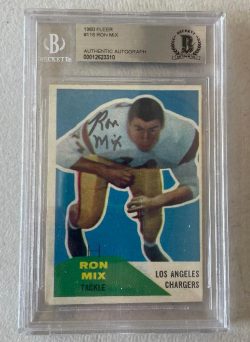 Autographed RON MIX Los Angeles Chargers 1960 Fleer Rookie Card #118 BAS Beckett Slabbed