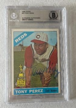 Autographed 1966 Topps Tony Perez Cincinnati Reds #72 Beckett Slabbed