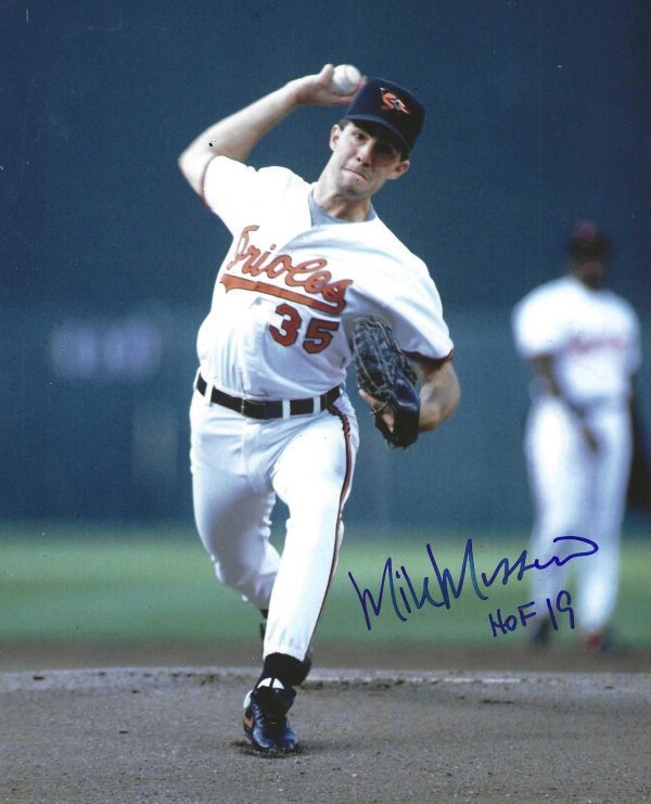 AUTOGRAPHED MIKE MUSSINA "HOF 19" 8X10 Baltimore Orioles photo