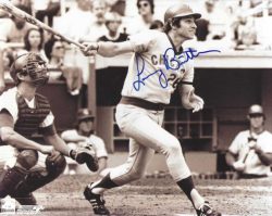 AUTOGRAPHED LARRY BIITTNER 8X10 Chicago Cubs Photo