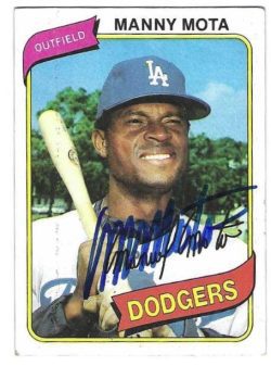 Autographed MANNY MOTA Los Angeles Dodgers 1980 Topps Card