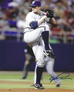 AUTOGRAPHED MANNY PARRA 8X10 Milwaukee Brewers Photo