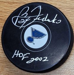 Autographed BERNIE FEDERKO "HOF 2002" St. Louis Blues Hockey Puck