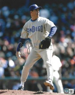 AUTOGRAPHED GREG MADDUX 8X10 San Diego Padres Photo Beckett