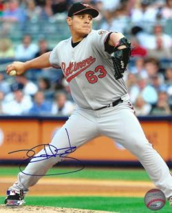 AUTOGRAPHED DAVID HERNANDEZ 8x10 Baltimore Orioles Photo