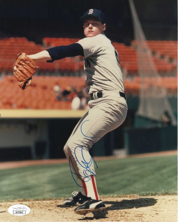 AUTOGRAPHED ROGER CLEMENS Boston Red Sox 8x10 Photo JSA
