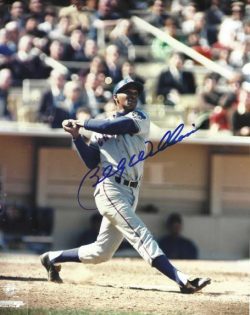 Autographed  BILLY WILLIAMS 8x10 Chicago Cubs  Photo